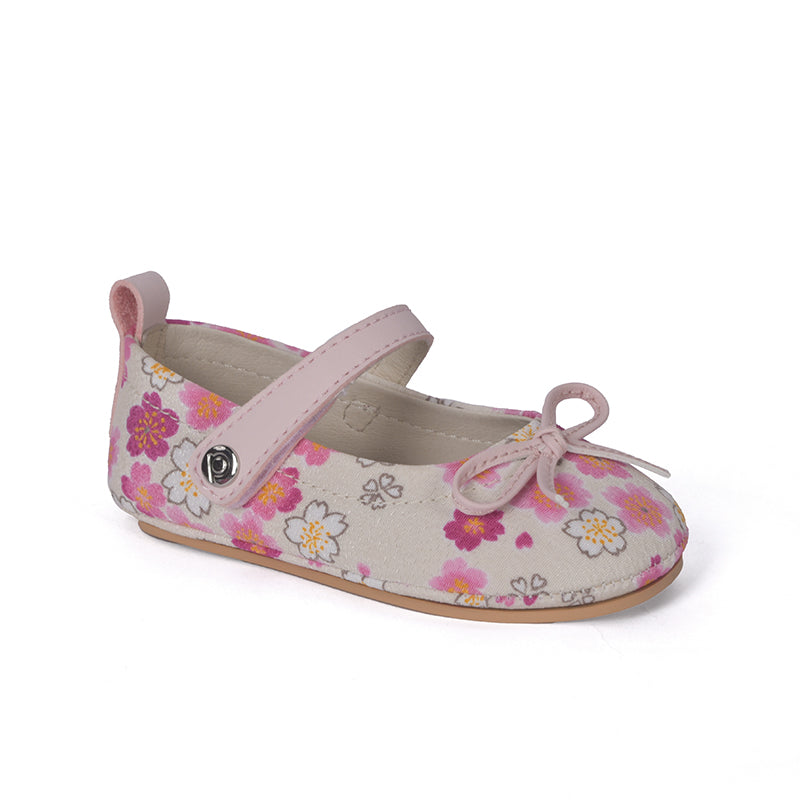 Pediped Hana Grip 'n' Go Review: APMA-Approved Toddler Shoes, With One Material Most Parents Miss